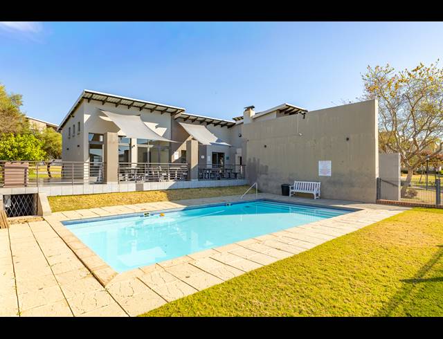 0.5 BEDROOM APARTMENT FOR SALE IN DAINFERN